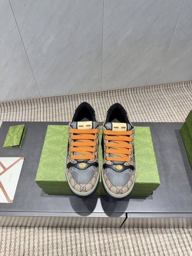 出厂：p男码 独家顶级版本 男款拼色小脏鞋 G家古驰小脏鞋全系列升级 长期做货 Gg古奇系列做旧休闲小脏鞋走秀款 Zp开发纯原版本 金属双G水晶圆柱形标 Guc