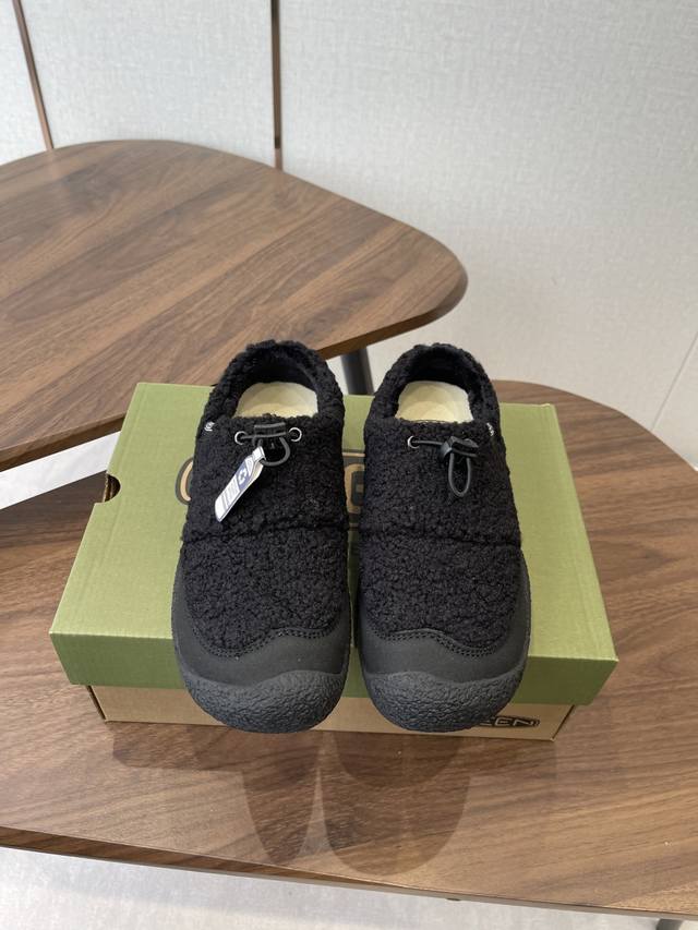 Keen Howser 3 Slide 户外舒适露营 防滑耐磨 低帮 生活休闲鞋。 舒适的一脚蹬设计，由原来的家居混合鞋再次更新前掌宽敞的空间，让脚趾伸展造型简