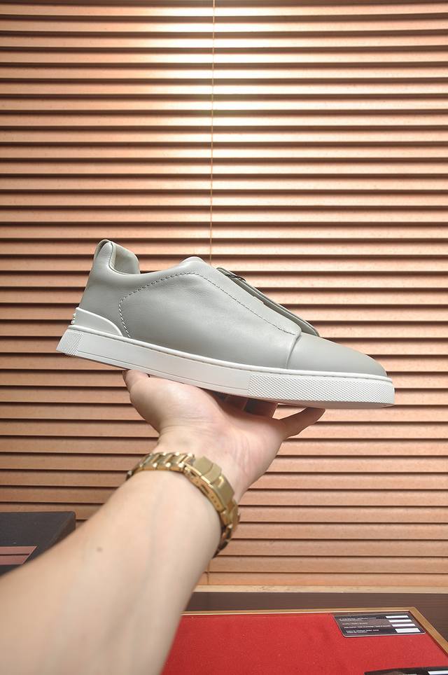 出厂价p 全新系列Zegna杰尼亚男鞋绒面革 Triple Stitchmonte奢华休闲鞋 最新走秀款官网同步 product Informationmont