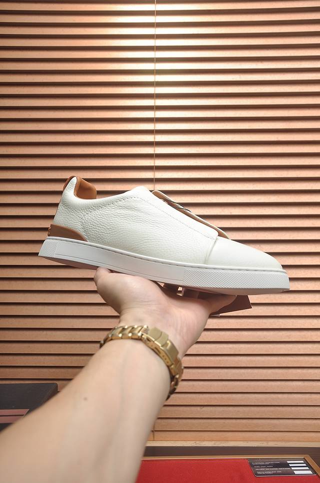 出厂价p 全新系列Zegna杰尼亚男鞋绒面革 Triple Stitchmonte奢华休闲鞋 最新走秀款官网同步 product Informationmont