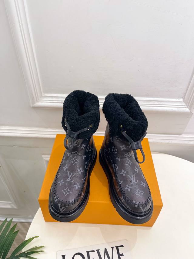 Lv 路易威登 25 2025秋冬新品 顶级版本 专柜主打最新款Lv Ski 系列 Cortina 及踝靴毛毛雪地靴 硬货上新 Bs代购级别！高级感十足！国内外