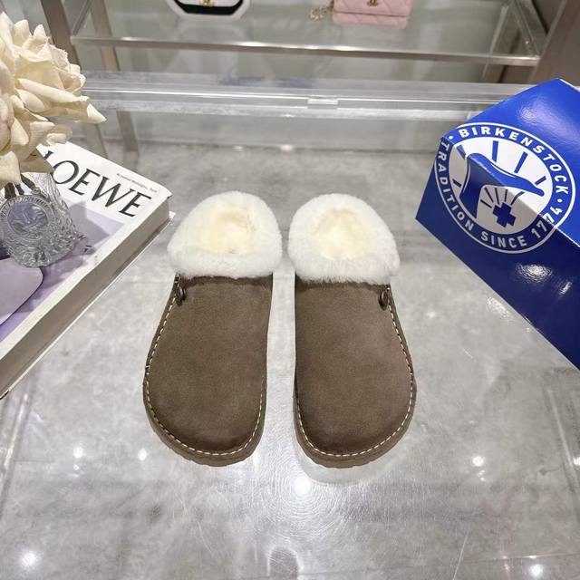 羊毛Birkenstock博肯，日本限定版，此限量版目前只有日本能买到，新加坡，台湾都没有！进口真橡胶软木，不是低端木康底，是同红酒瓶塞一模一样的橡胶软木懂的自