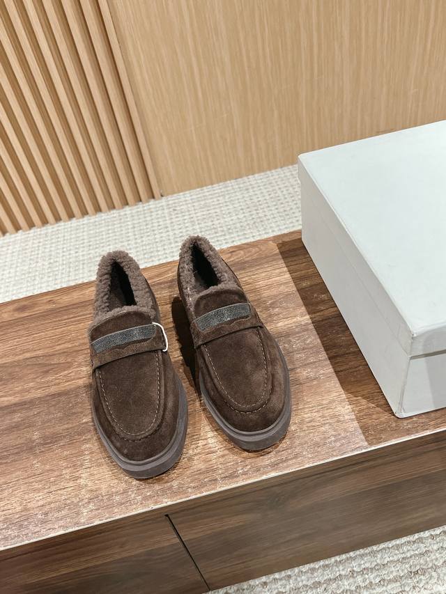 布鲁内诺库奇内利 国内外四季流行女款休闲运动鞋 本工厂p买回十多套原版，历经半年多的开发，匠心制作，每道工序都有专人验货，生产出了高品质的鞋大底1比1开模，所有