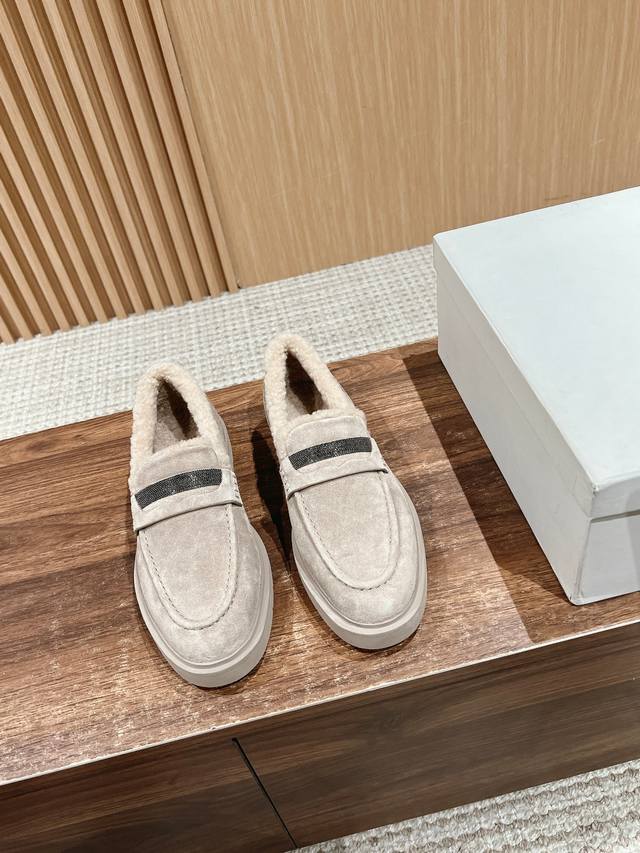 布鲁内诺库奇内利 国内外四季流行女款休闲运动鞋 本工厂p买回十多套原版，历经半年多的开发，匠心制作，每道工序都有专人验货，生产出了高品质的鞋大底1比1开模，所有