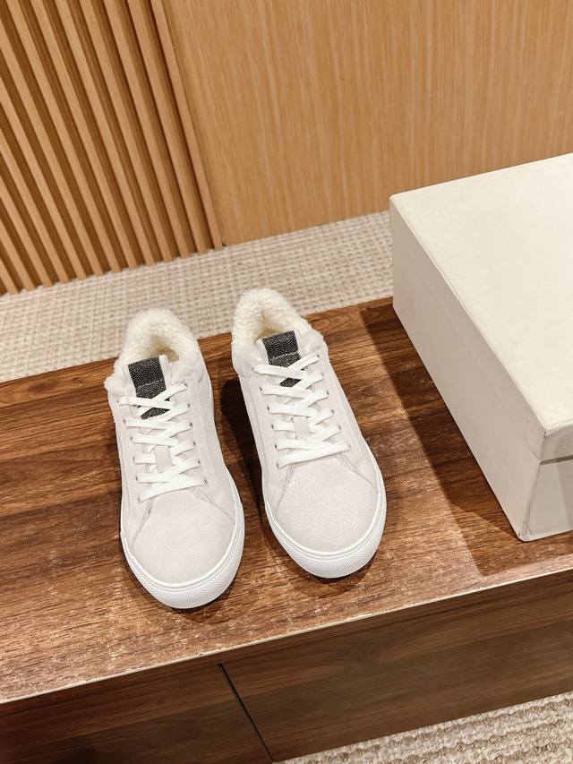 布鲁内诺库奇内利 国内外四季流行女款休闲运动鞋 本工厂p买回十多套原版，历经半年多的开发，匠心制作，每道工序都有专人验货，生产出了高品质的鞋大底1比1开模，所有