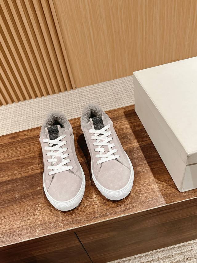 布鲁内诺库奇内利 国内外四季流行女款休闲运动鞋 本工厂p买回十多套原版，历经半年多的开发，匠心制作，每道工序都有专人验货，生产出了高品质的鞋大底1比1开模，所有