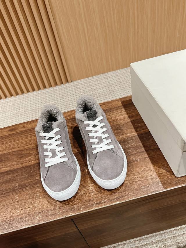 布鲁内诺库奇内利 国内外四季流行女款休闲运动鞋 本工厂p买回十多套原版，历经半年多的开发，匠心制作，每道工序都有专人验货，生产出了高品质的鞋大底1比1开模，所有