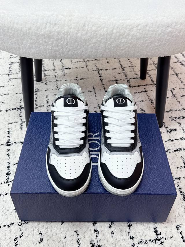 顶级版本 Dior迪奥 25 全新升级 B27系列 经典 情侣款老花 休闲运动板鞋 原版购入 开发做货 专柜同步新版面各大明星网红追捧的一款 上脚效果非常Nic