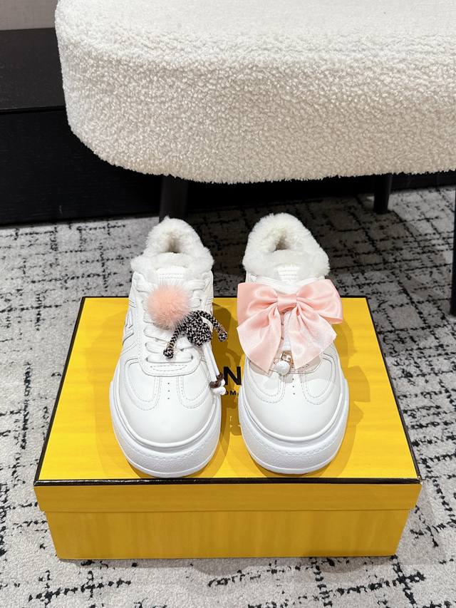 顶级版本 Fendi芬迪 25 Match platfo 羊毛里 饼干鞋面包鞋 吊饰 厚底圆头系带 板鞋 原版购入开发 做货 设计师Kim Jones打造的首款