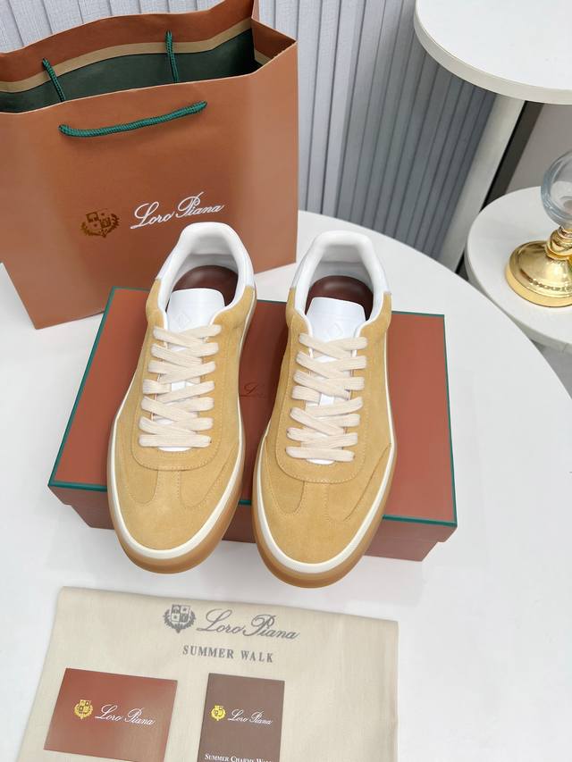 Loropiana 诺悠翩雅 2025最新情侣款休闲德训鞋 ！ 原版开模，进囗优质面料，皮质超级柔软，脚感超级好，日行两万步一点都不累脚，显瘦的鞋型+时尚百搭的