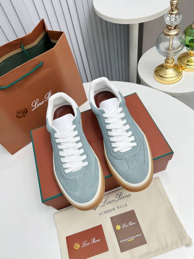 Loropiana 诺悠翩雅 2025最新情侣款休闲德训鞋 ！ 原版开模，进囗优质面料，皮质超级柔软，脚感超级好，日行两万步一点都不累脚，显瘦的鞋型+时尚百搭的