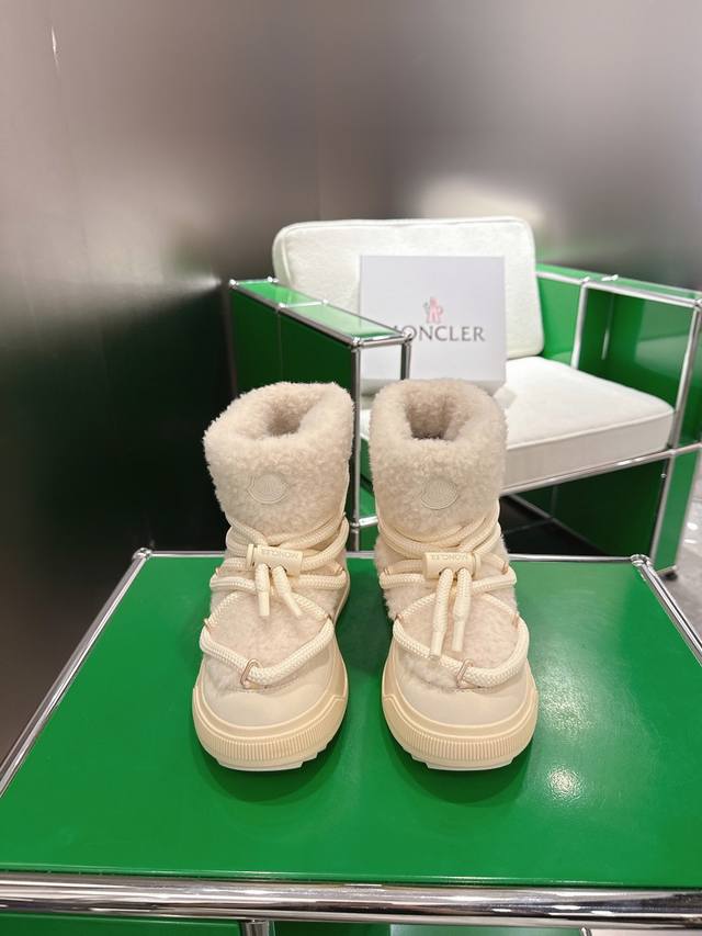 K023 Moner 2025秋冬最新款雪地靴 奢华与功能的完美融合 行走的:防水尼龙+加绒内里，-10℃也能暴走雪地 工业风美学:粗绳鞋带+撞色，机能感拉满