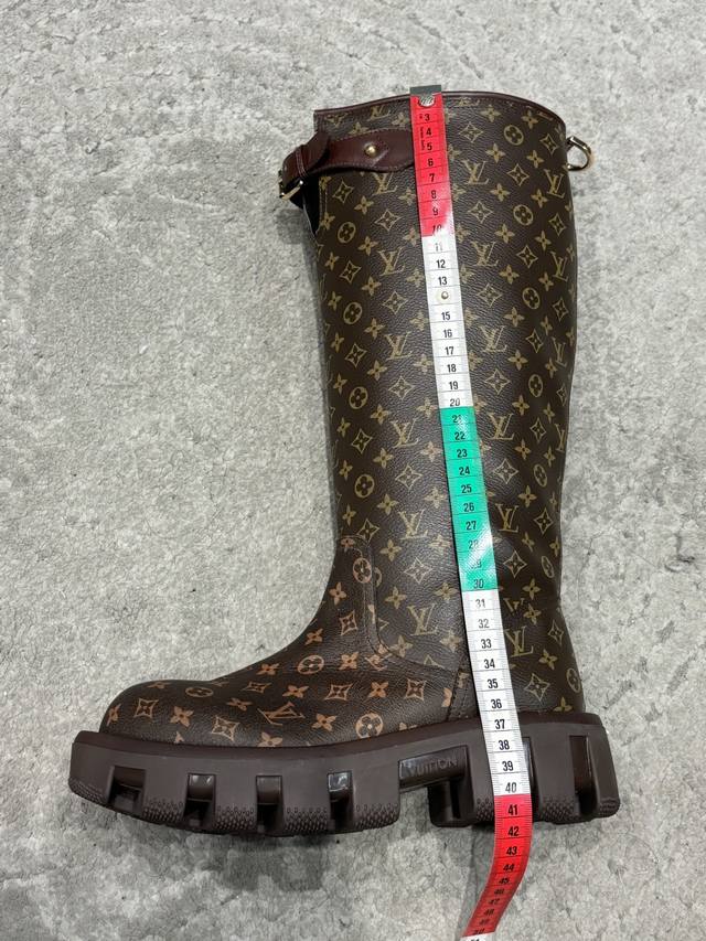 G199顶级版本Louis Vuitto路易斯威登Lv驴牌骑士靴家Archlight经典Skate运动休闲老爹鞋 你的Lv穿搭今日分享 Louis Vuitto