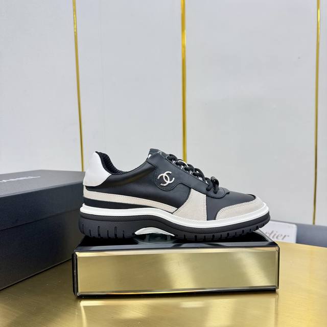 高版本 Chanel香奈儿新款熊猫板鞋熊猫鞋 香奈儿2025Ss火爆熊猫鞋配色厚底休闲运动鞋板鞋 专柜同步 专柜非常火爆 非常难买的一款鞋 全网最火的厚底熊猫鞋