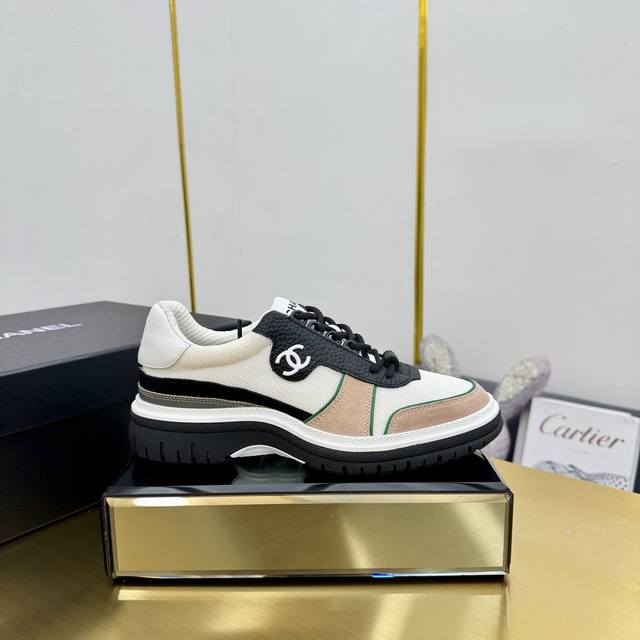 高版本 Chanel香奈儿新款熊猫板鞋熊猫鞋 香奈儿2025Ss火爆熊猫鞋配色厚底休闲运动鞋板鞋 专柜同步 专柜非常火爆 非常难买的一款鞋 全网最火的厚底熊猫鞋