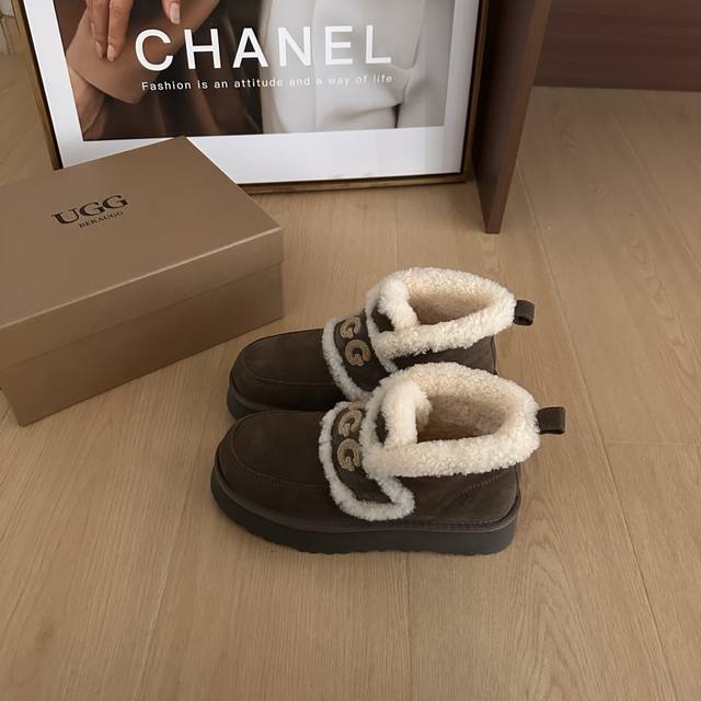 刺绣Logo Ugg短靴三色 内里皮毛一体 超轻便好穿脱 Size：35-40