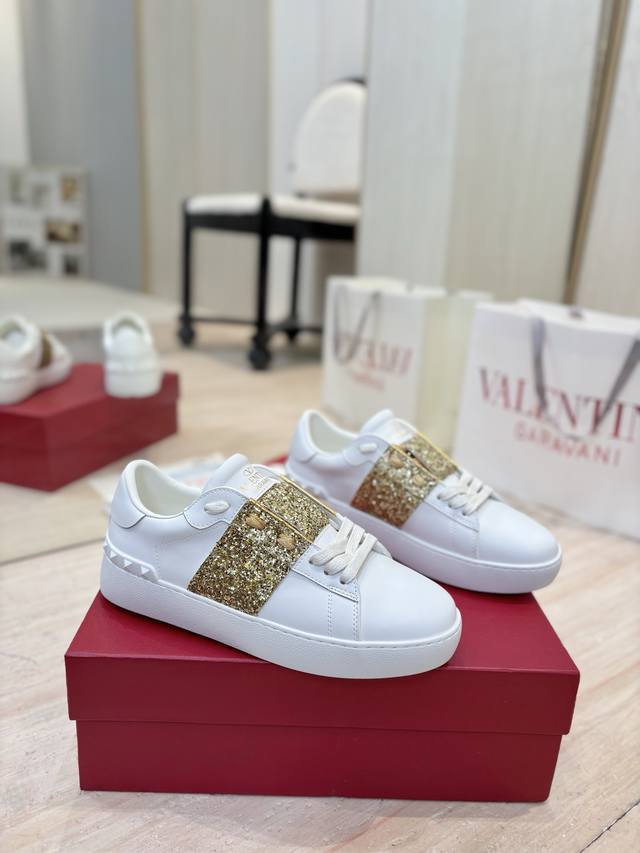 工厂p价 顶级系列 Valentino华伦天奴Garavani Open Disco 铆钉 厚底 休闲 运动鞋 小白鞋 原版购入开发 做货 V家经典系列 柳钉小