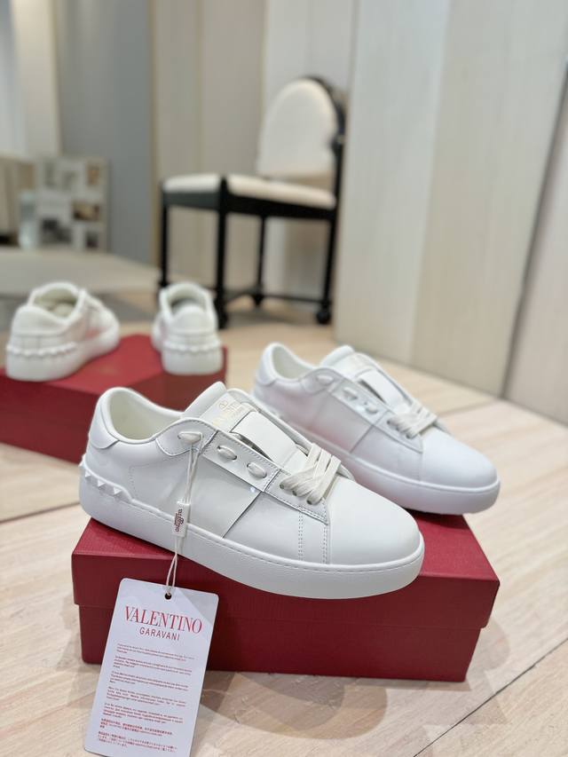工厂p价 顶级系列 Valentino华伦天奴Garavani Open Disco 铆钉 厚底 休闲 运动鞋 小白鞋 原版购入开发 做货 V家经典系列 柳钉小