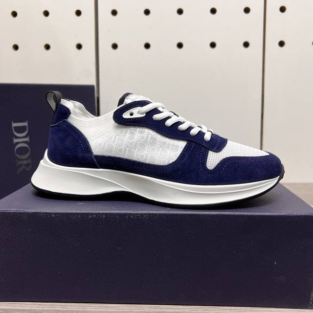 出厂价p 迪奥Dior 最新爆款休闲鞋，顶端品牌 奢侈～代购，顶级～质量。 鞋面選用进口透气牛皮搭配材质透气羊皮垫脚 精细做工。原版个性时尚柔软橡膠耐磨包皮大底