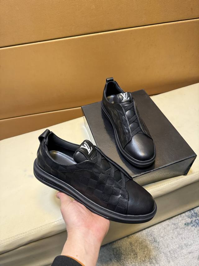 高邦 Louis Vuitton Lv 路易威登 原单品质.～ 独特现代风运动鞋。休闲鞋潮男必备款 意大利进口原版品牌，进口原版皮，猪里 拒绝脱色磨脚 鞋底：原