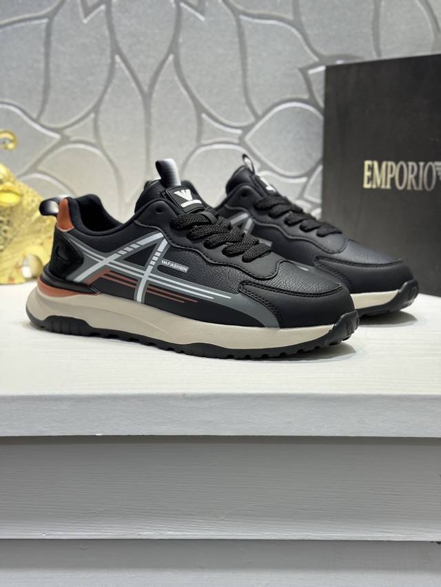 Armani* 高端精品 阿玛尼 休闲款原版霸气Logo品牌料，鞋面釆用进口牛皮网布内里欧美大师独特版面设计 完美打造专柜品质耐磨大底，上脚舒适大气，型男必备。