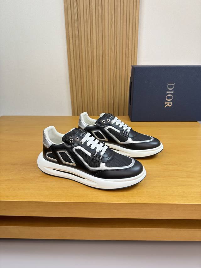 Dior 迪奥 -高端品质 原单 休闲运动鞋 -鞋面：纳帕小牛皮、打孔小牛皮、品牌高丝光帆布、鞋舌.后跟.丝印高周波品牌Logo -内里：水染牛皮，垫脚；品牌帆
