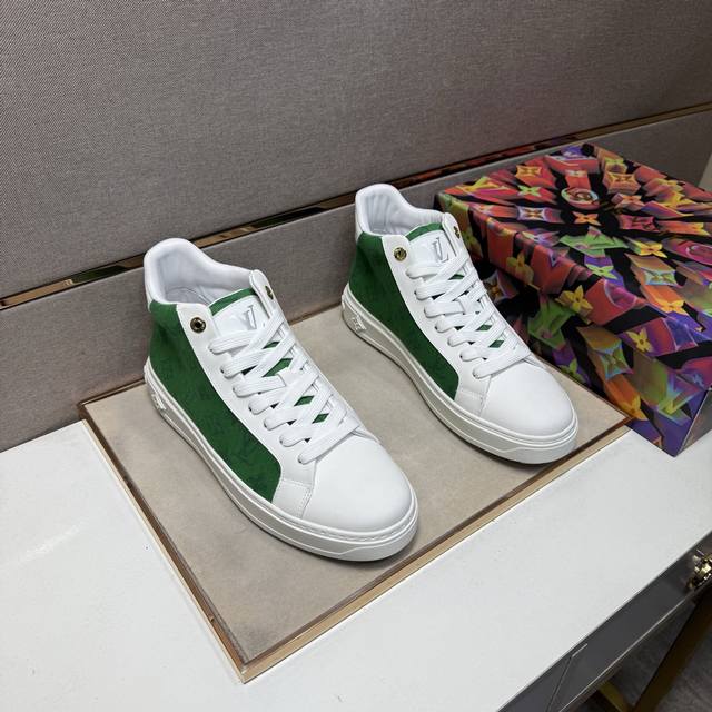 出厂价pp Lv～ 男士休闲高帮鞋 2025Z柜同步发售 码数:38-44# 4个颜色鞋面选用多材质拼接网布内里，舒适透气，鞋底：原版舒适耐磨大底，实物拍摄实物