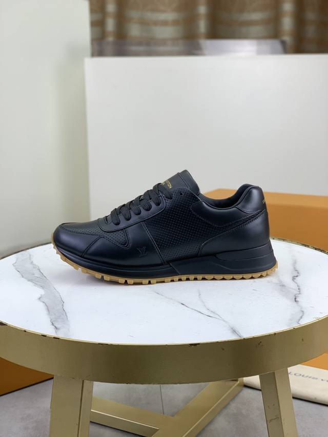 工厂p价p 实价 冲孔系列 Louis Vuitton 原单 新款Lv路易威登 * 顶级版本 Lv经典潮鞋！选用进口原版牛皮 水染牛皮内里.最新款原版耐磨橡胶组