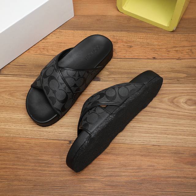 元 长期现货蔻驰 重金打造，市场最高版本寇驰 Coach 欢迎对比，高端1:1开模定制，原版升级版大底，更轻便，防滑。市场顶级品质，众多明星亲身演绎，时尚主打潮
