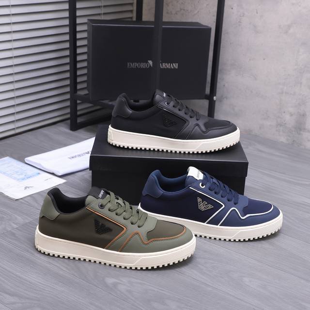 商品商标：Armani 阿玛尼 休闲鞋 正码码数: 39-45 商品材料：精选牛皮拼接布鞋面 透气网内里 牛皮鞋垫 原版橡胶大底
