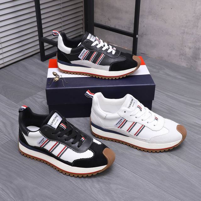 商品商标：Th0M Br0Wne 汤姆布朗 休闲男鞋 正码码数: 38-44 45定做不退换 商品材料：精选荔纹牛皮拼接磨砂牛皮鞋面 网内里 橡胶大底