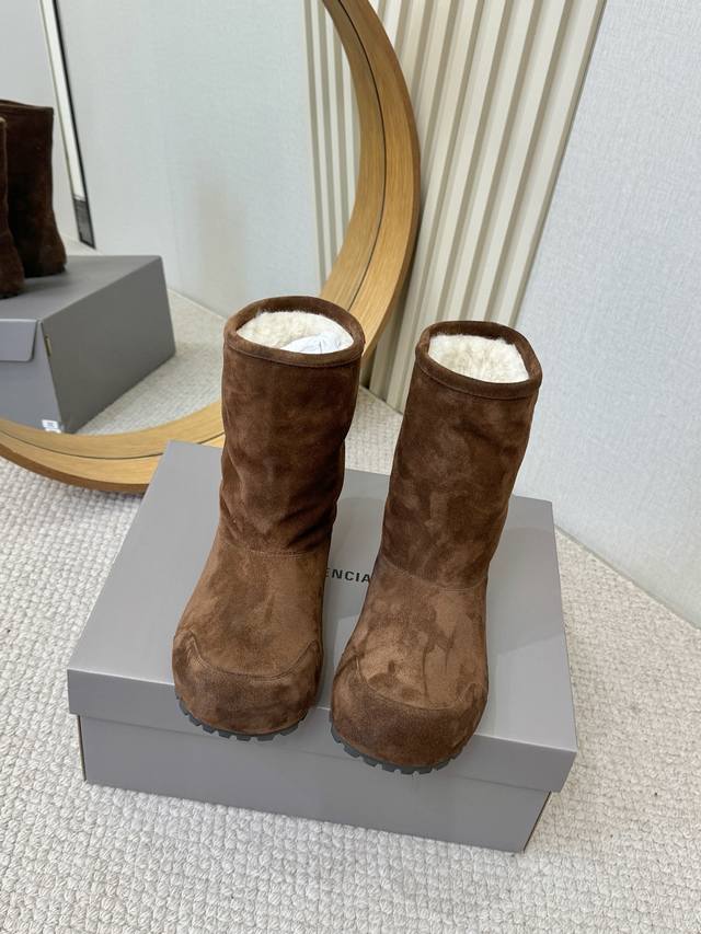 工厂p批p Balenciaga巴黎世家滑雪系列Skiwear最新款阿拉斯加雪地靴 正品购入开发 完美复刻 设计师推出探索时尚界对于原创与挪用的概念、以全新系