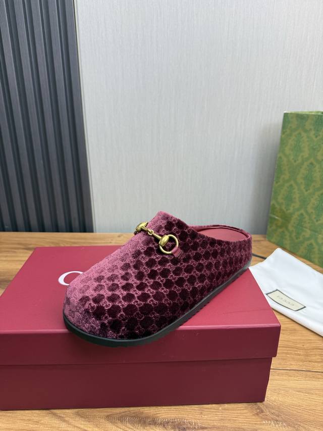 工厂p价p皮里 真毛里 ＧＵＣＣＩ古奇.爆款情侣拖鞋热卖 官网一比一制作 35-45码 45 46 订做！