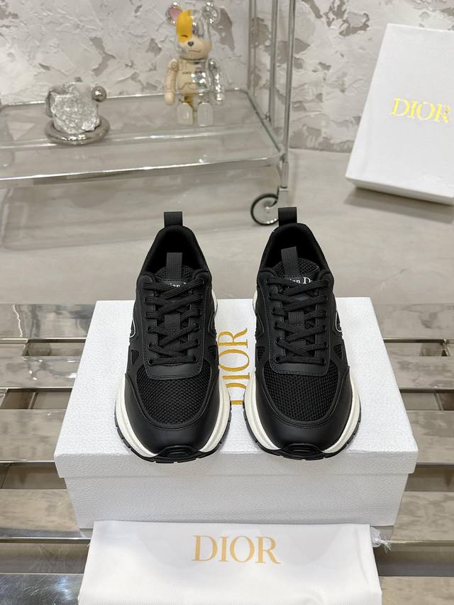 Dior迪奥 情侣款 Size:女：35-40 41定制 ，男39-44. 45定制 2025Dior迪奥秋冬新品情侣款 厚底 休闲 运动鞋 原版购入开发 以优