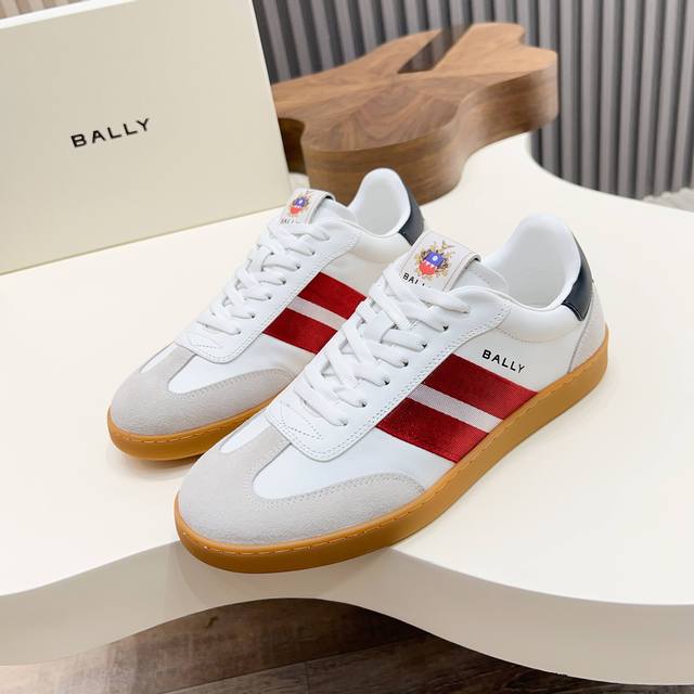 Bally 顶级 -Size：39-44 38.45定做 Bally 巴利 男士新款皮革休闲运动鞋！这款运动鞋采用进口小牛皮制成，搭配经典橡胶鞋底，在永恒的设计