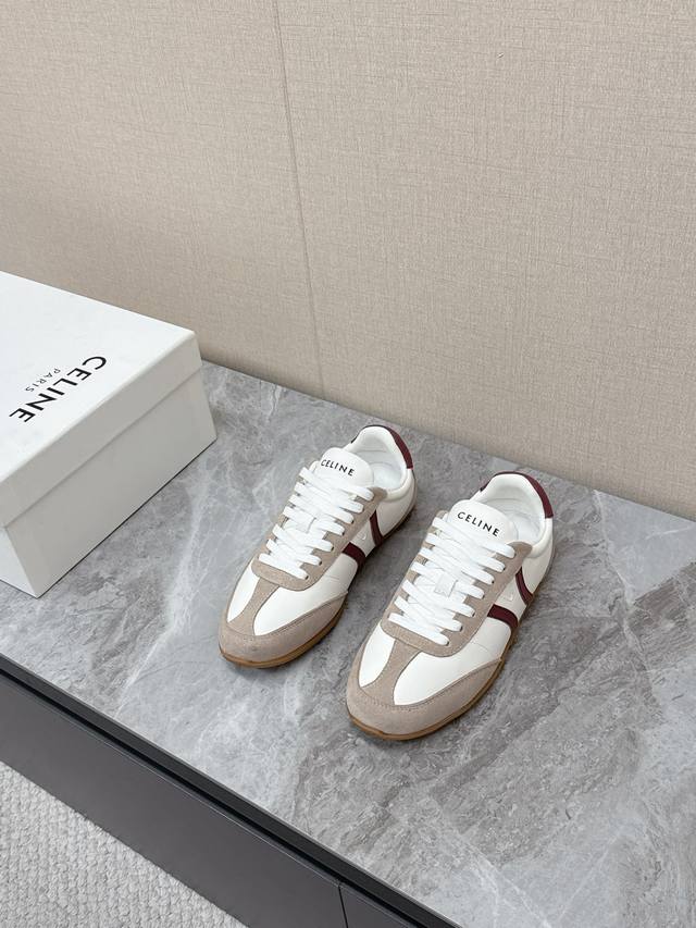 男装20 Celine思琳最新情侣款休闲鞋德训运动鞋 小白鞋，专柜9000Rmb购入开发 充满街头感的一双鞋子，最新大C设计非常赞 这款鞋有它自己独特的设计，皮