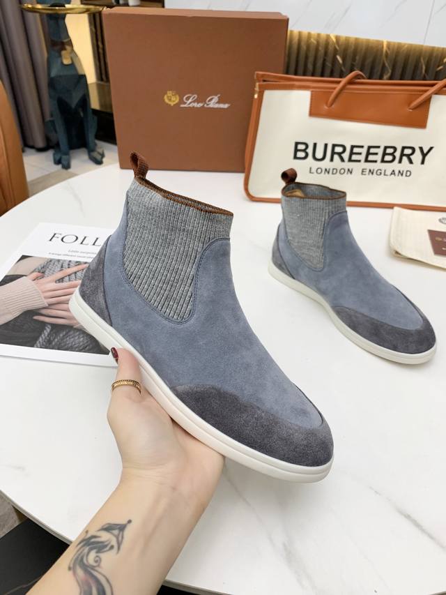 Loro piana*顶级正品级购买原版1:1复制 于1924年4月24日一手创立现有的Loro piana公司。家族经营至今已是第六代，为讲求品味及对质量有要