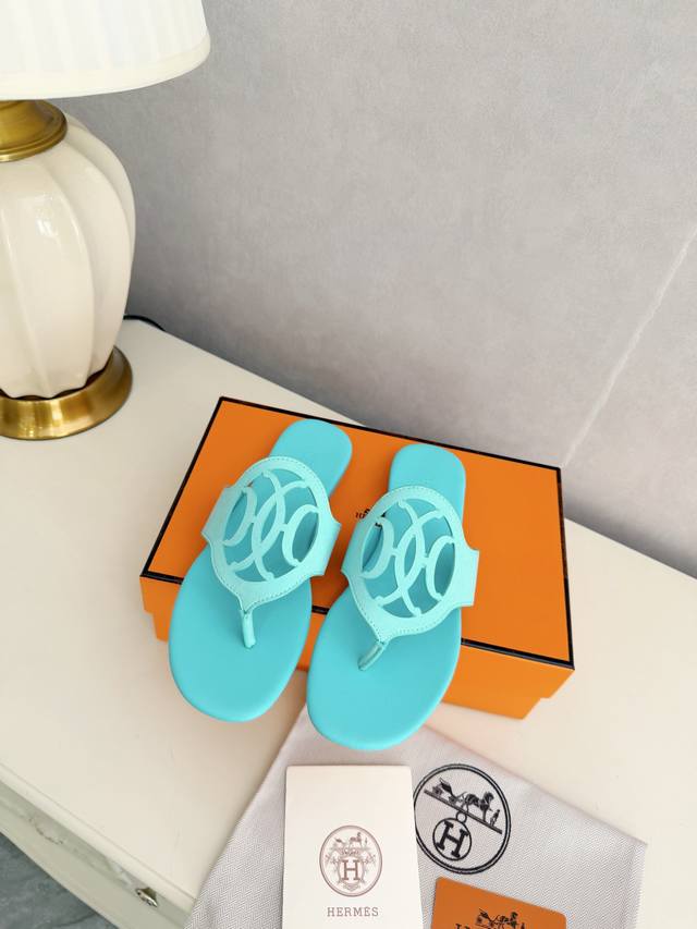 工厂p价 ，2026早春爱马仕夹脚拖鞋 35-43。35不退换