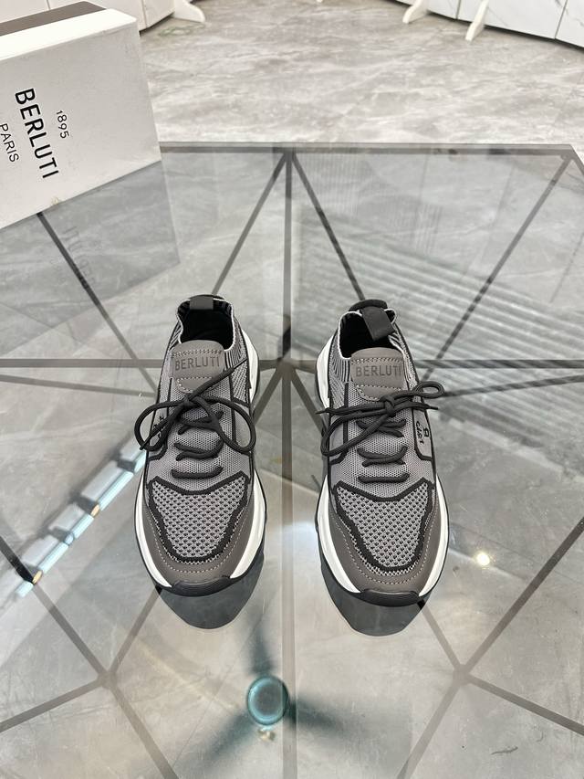 售 价: 商品商标：Berlut* 布鲁提* 低帮休闲鞋 正码码数: 38-45 可订做46 商品材料：鞋面进口透气飞织，透气内里，原版大底。 编 号：80