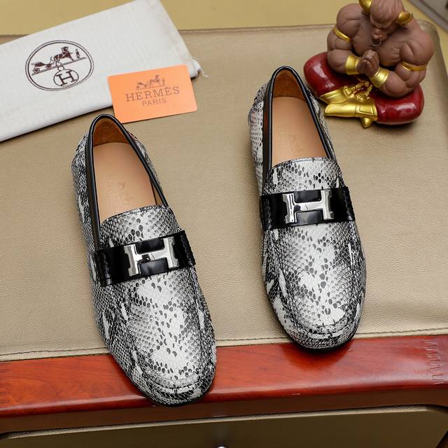 工厂p价 爱马仕 专柜1:1原版复刻，质量绝对原版大底，优质进口橡，耐磨防滑,永不脱胶，鞋面材质：进口头层牛皮防滑橡胶大底，官网材料、内里材质：水染皮内里, 色