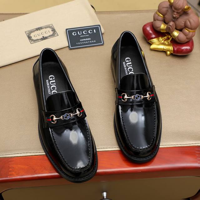 工厂p价 Gucci 专柜1:1原版复刻，质量绝对原版大底，优质进口橡，耐磨防滑,永不脱胶，鞋面材质：进口头层牛皮防滑橡胶大底，官网材料、内里材质：水染皮内里,