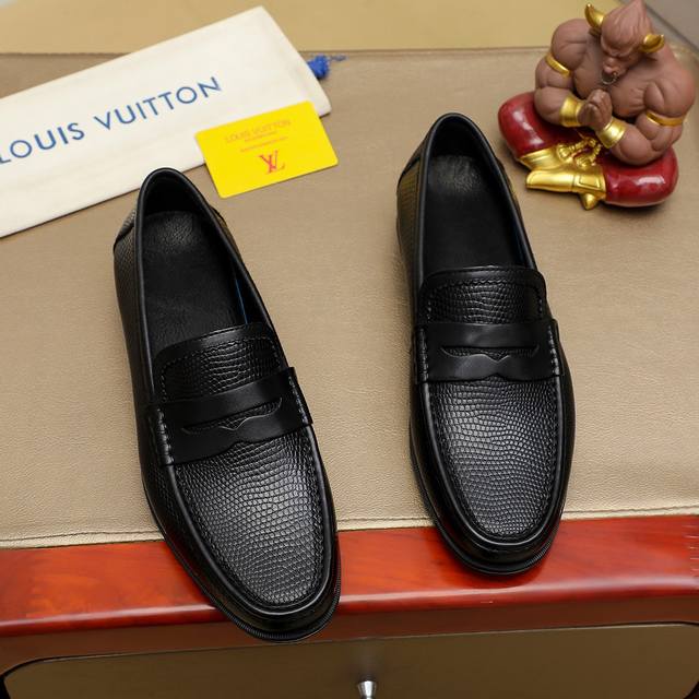 工厂p价 路易威登 Lv 款全鞋专柜 头层牛皮，皮内里休闲鞋男鞋 ，超柔软大底，开车必备 专柜同步 原版头层牛皮 完全1:1 开模定制顶级版 ，色可选！数码：3