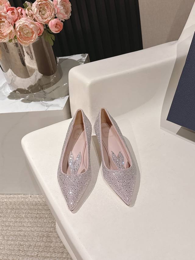 工厂p价 女装女鞋 运动原单 Dior迪奥2026春夏最新款高跟时装鞋 超多明星时尚博主种草 每个女孩鞋柜都必须有一双D家时装鞋 简直是美上天了，满钻外观设计