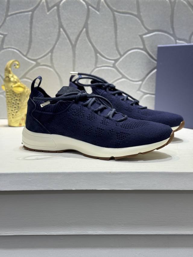 出厂价p 实价 迪奥顶级代购 迪 炸街男神爆款超人气板鞋新品专柜同步，鞋面飞织面料,鞋舌标志图形Loge,潮人必备复杂工艺完美复刻，鞋底：原厂特供原版底，独家活