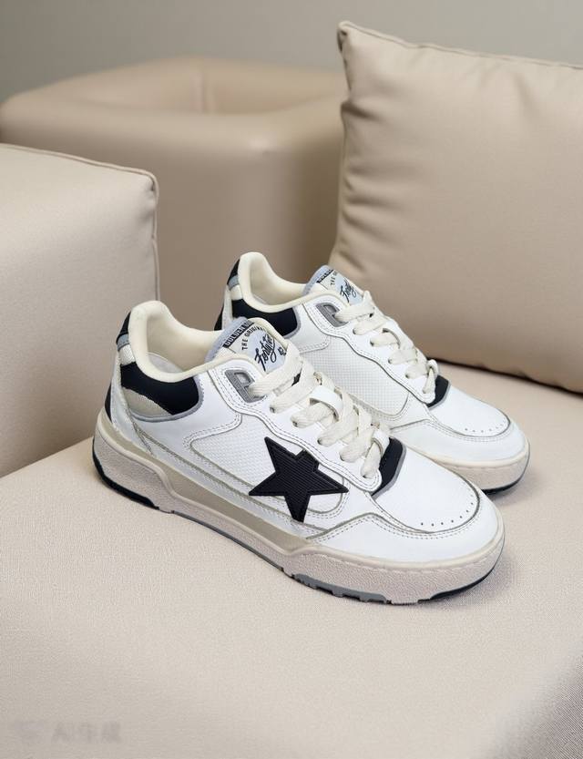 Ggdb 情侣款 女码：35--40，男码:39-44. 45.46定做 Ggdb Golden Goose Forty2 最新款星星作旧小脏鞋新款上架 Gol