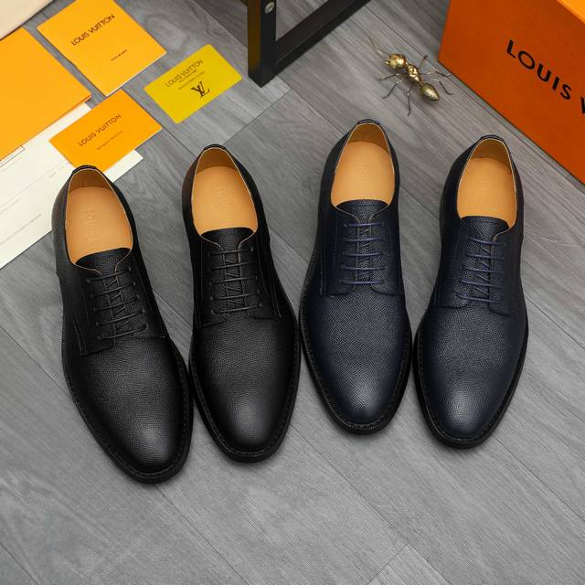 调工厂p价 商品商标：Lv 路易威登 商务正装皮鞋 正码码数: 39-45 .45定做不退换 商品材料：精选荔纹牛皮鞋面 牛皮内里 原版橡胶大底