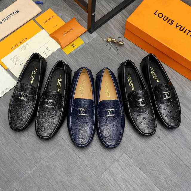 调工厂p价 商品商标：Lv 路易威登 休闲套脚男鞋 正码码数: 38-44 商品材料：精选荔纹牛皮压花鞋面 羊皮内里 橡胶大底