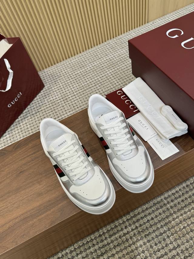 Gucc*新款厚底运动鞋 高版本 出厂 面料：对版粒面牛皮 内里：丝质网布 大底：橡胶发泡 Size：女款35 40，男款39 44 45 46 定做