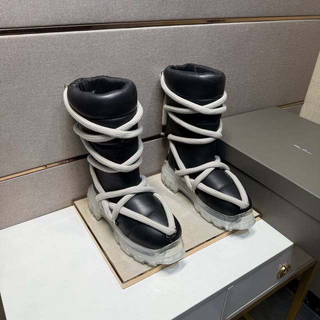 出厂价pp 欧文斯Ro～ 男士休闲高帮鞋 2025Z柜同步发售 码数:38-46# 1个颜色鞋面选用牛皮拼接网布内里，舒适透气，鞋底：原版舒适耐磨大底，实物拍摄