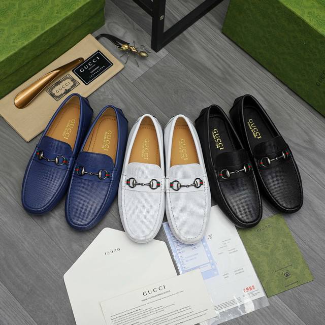 商品商标：Gucci 古驰 休闲套脚男鞋 正码码数: 38-44 商品材料：精选镂空牛皮鞋面 羊皮内里 橡胶大底